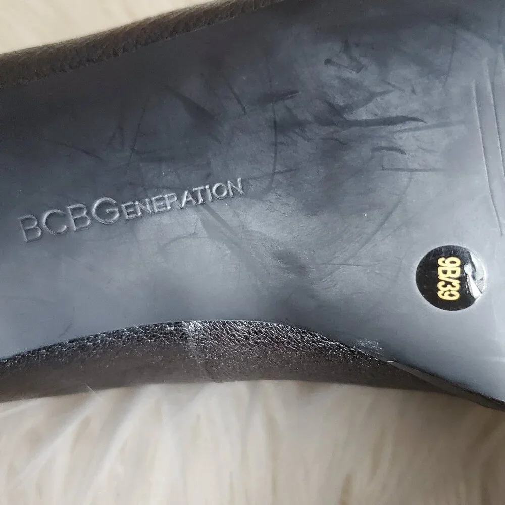 BCBGeneration Black Snakeskin Peep Toe Platform Heels SZ 9